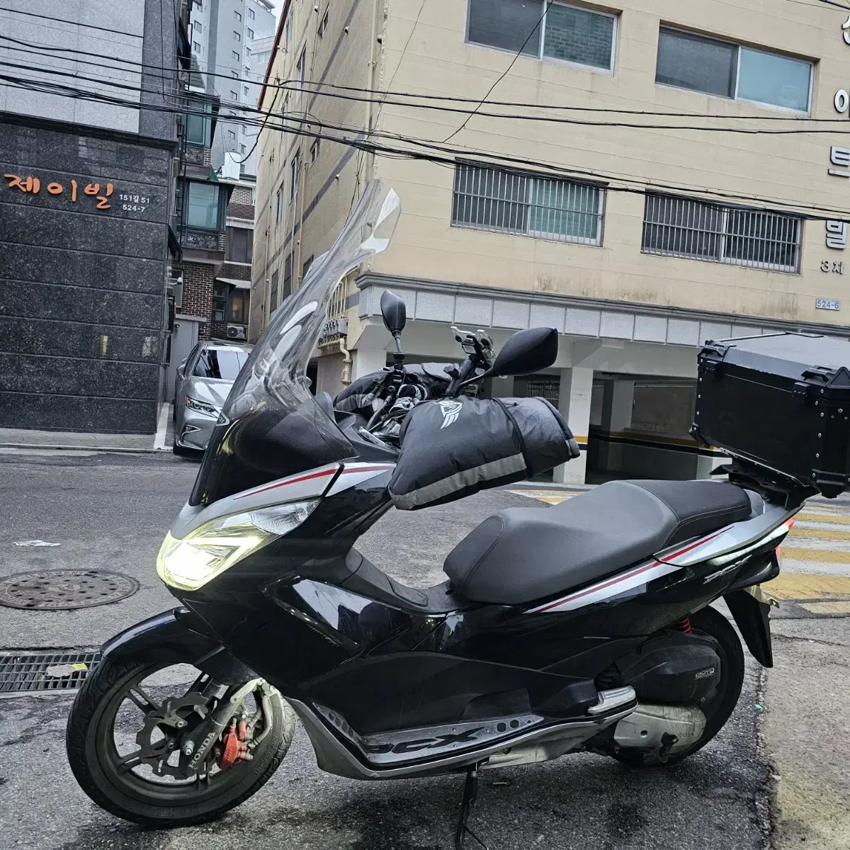 Pcx125 18년식 30500km 정비o 150만원 싸게 판매합니다!