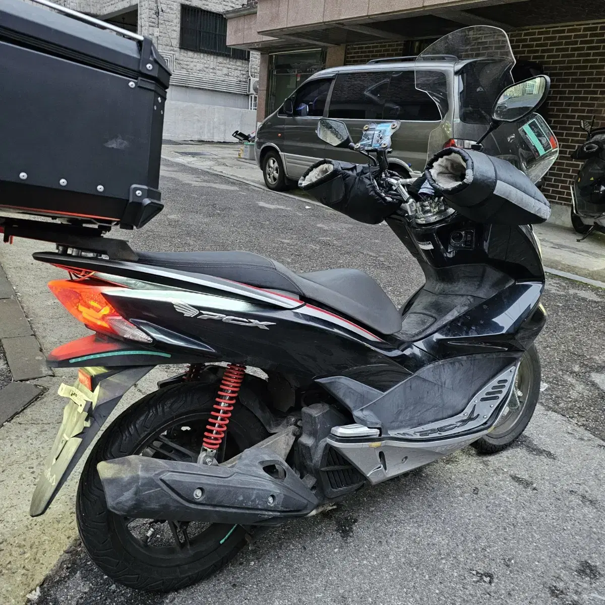 Pcx125 18년식 30500km 정비o 150만원 싸게 판매합니다!