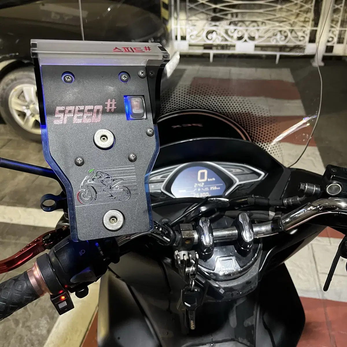 pcx125 블랙 깔끔한 스쿠터 배달셋팅 180만원 판매해요