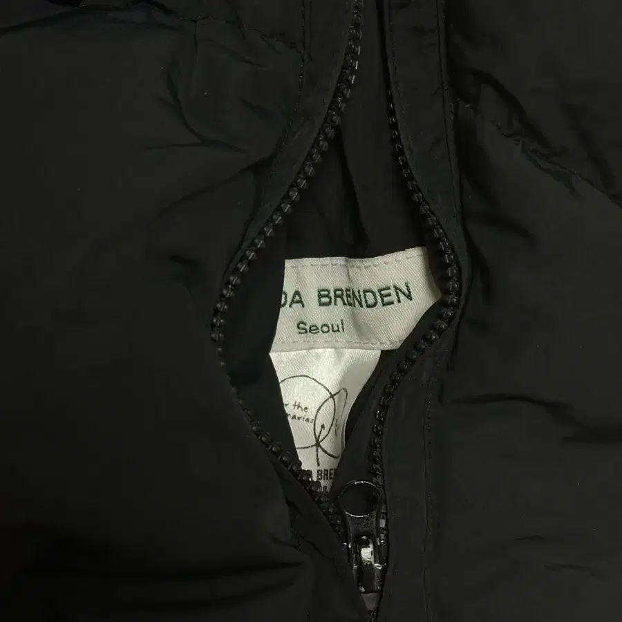 브랜다브랜든 점퍼 brenda brenden puffer jumper