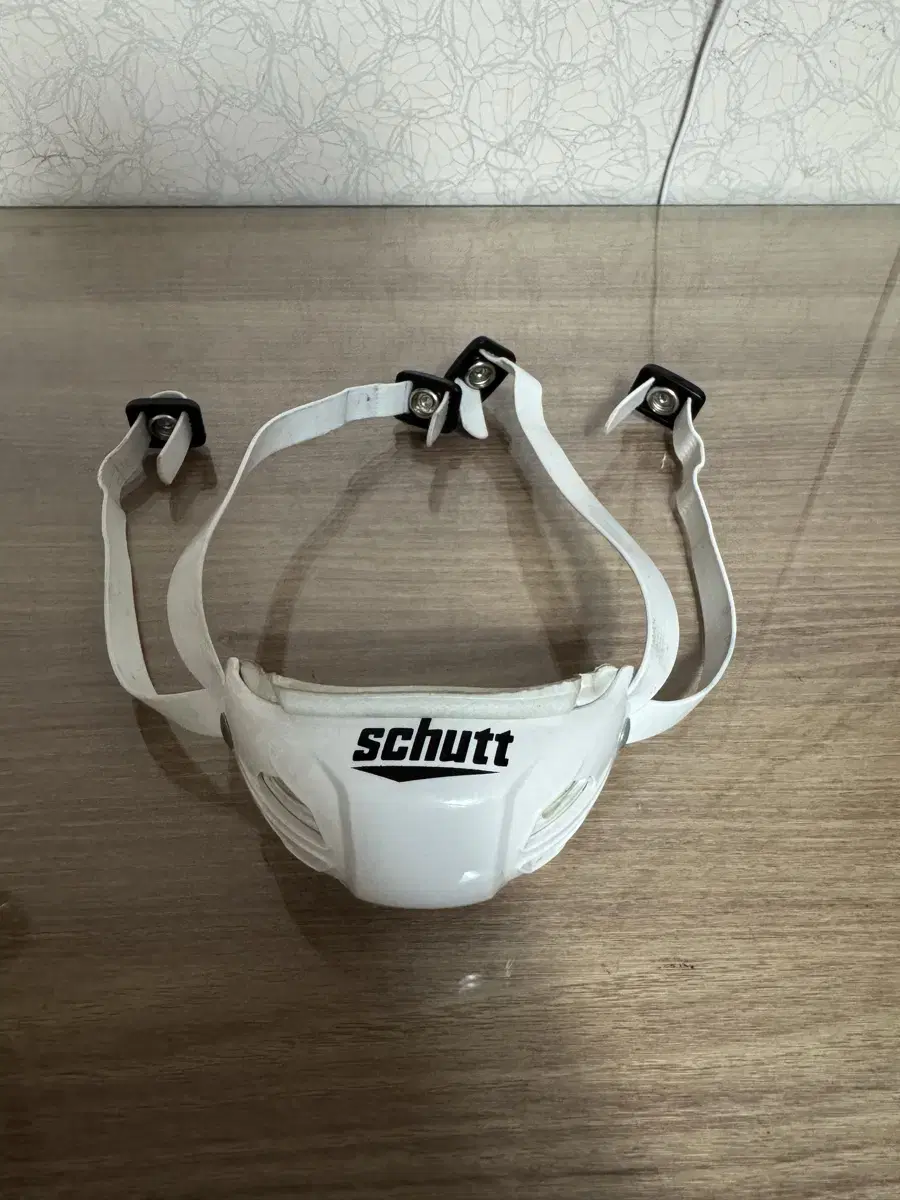 Schutt 턱끈 친 스트랩