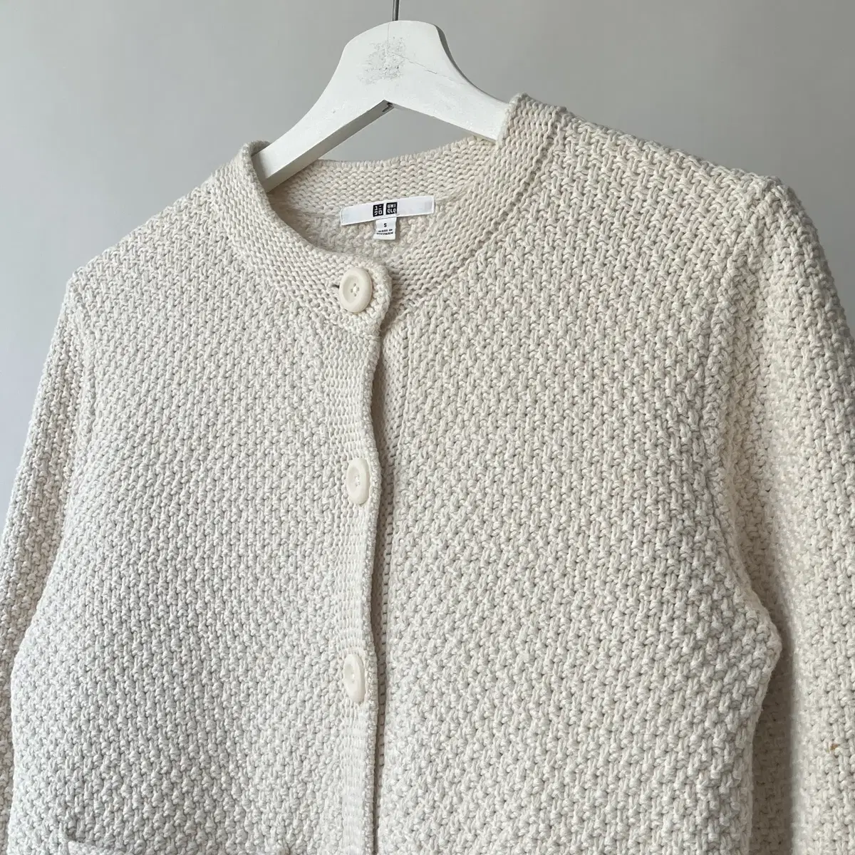 UNIQLO Knitted Short Cardigan