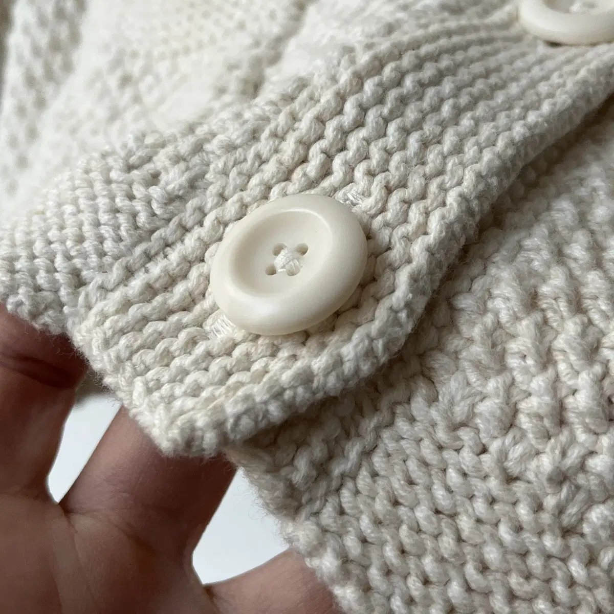 UNIQLO Knitted Short Cardigan