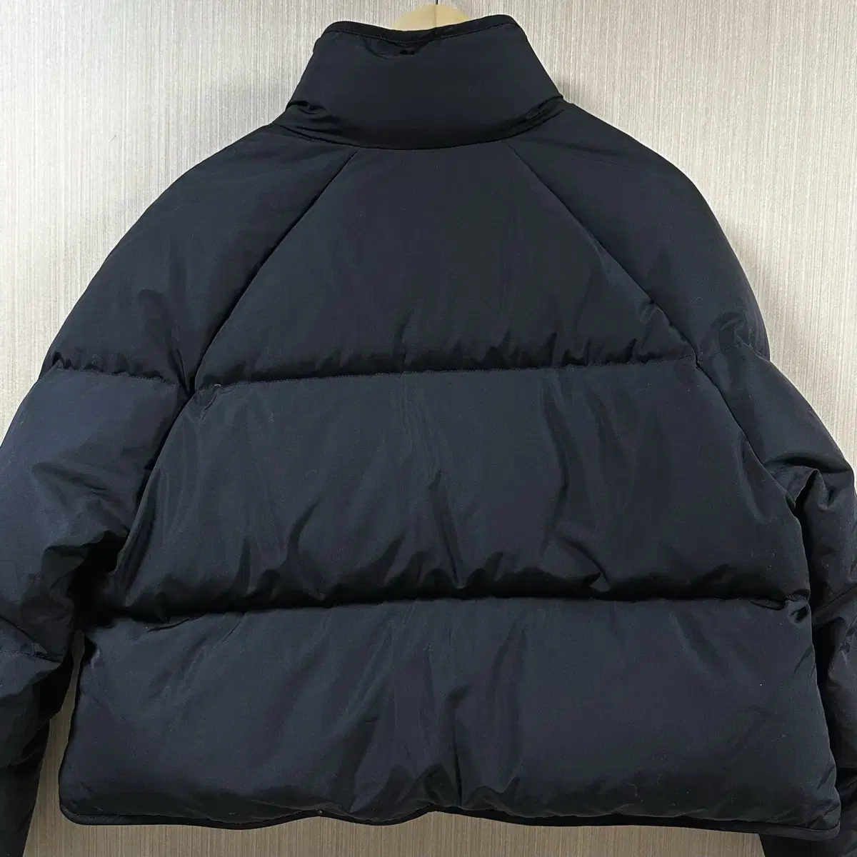 낫띵리튼 구스다운 패딩 Cropped string puffer jacke