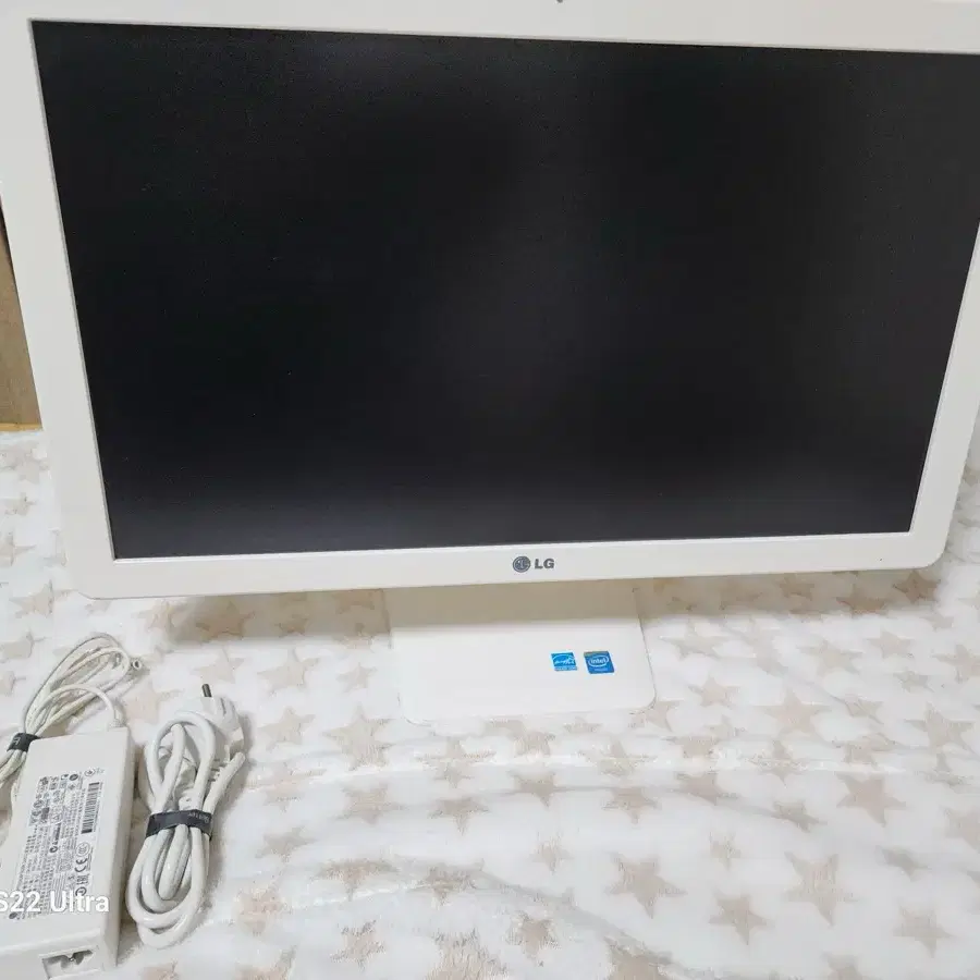 LG올인원PC컴퓨터.22인치 LG22V24