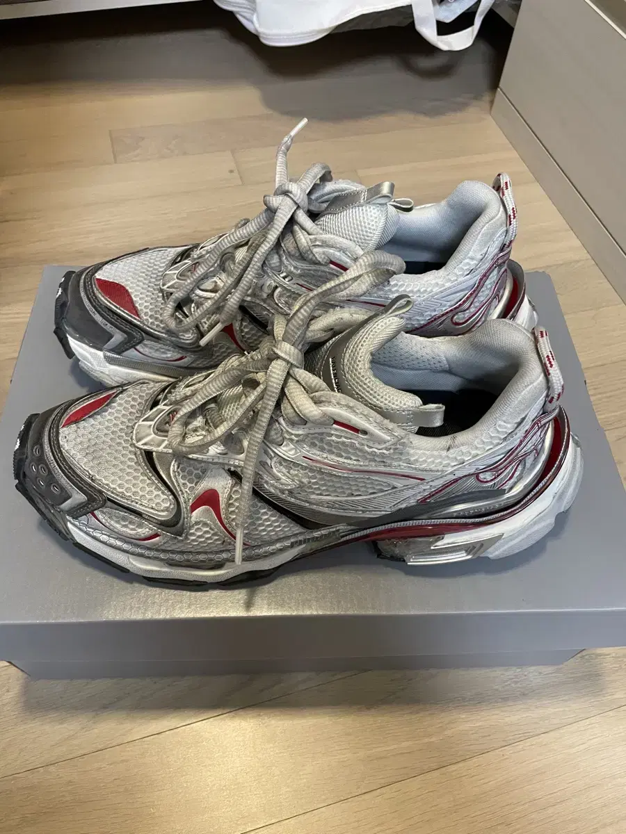 Balenciaga Runner 2.0 Gray Red 42