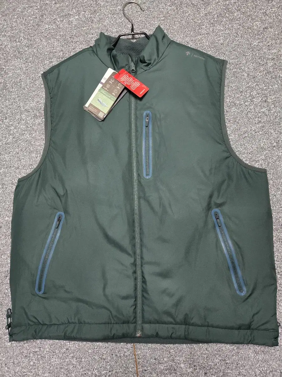 Descente Padded Reversible Vest Forest Green 105 New Product Reversible Golf Vest