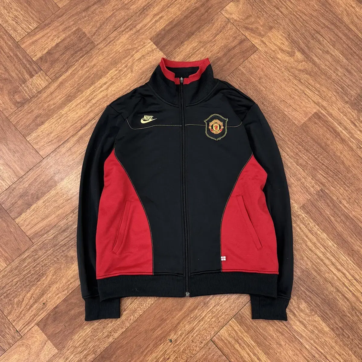 L Nike Manchester United 05-06 Training Track Top Jersey