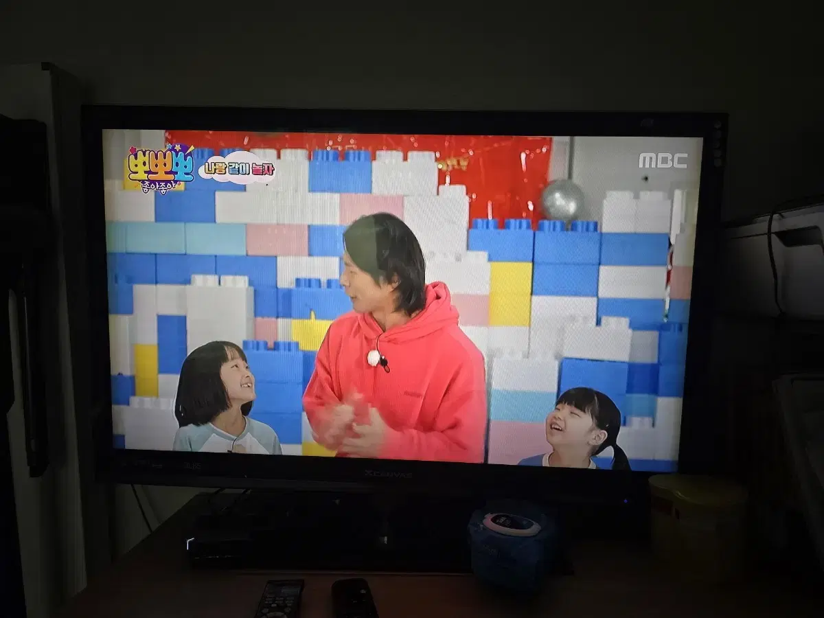 LG 42인치 LCD 티비 팝니다 화질 최상인거 같어요