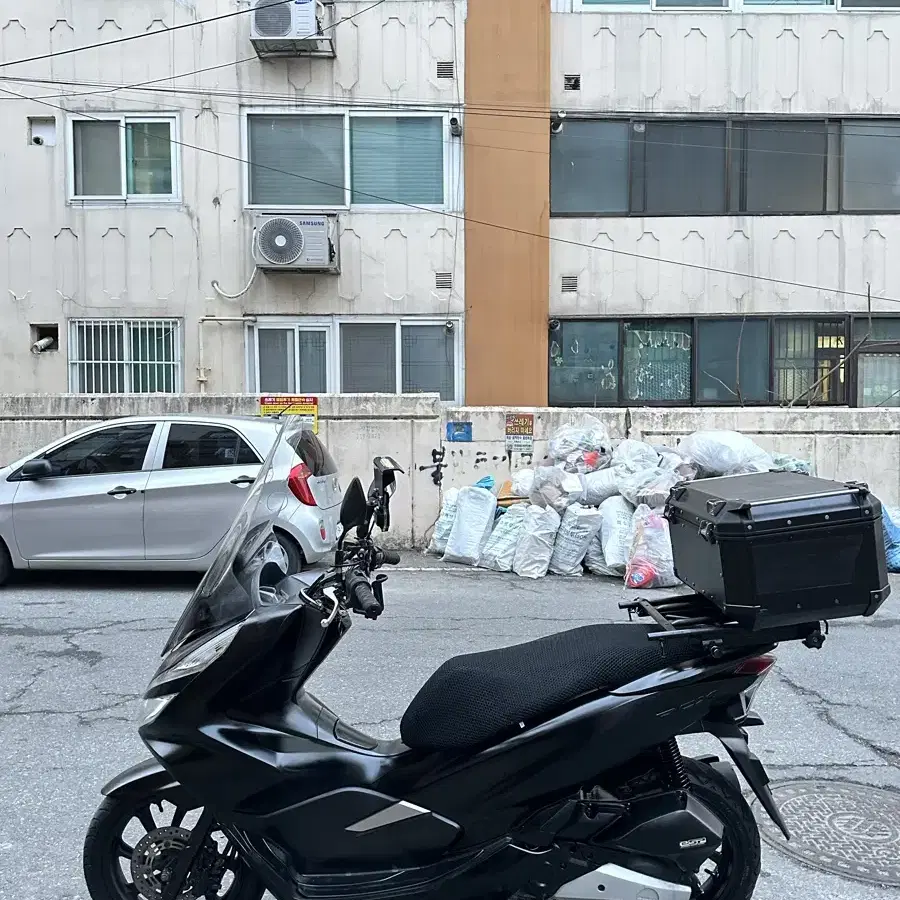 20년식 pcx125 오토바이 판매합니다