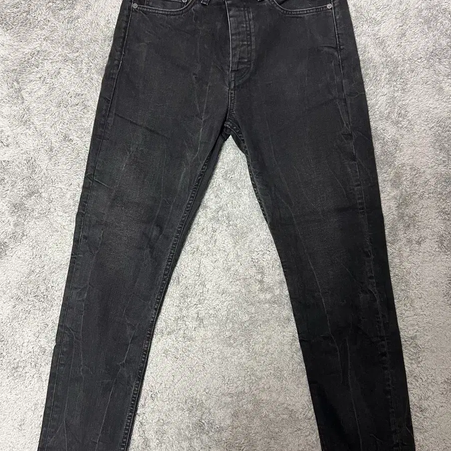 아크네 스튜디오 TOWN BLK CREASE Jean