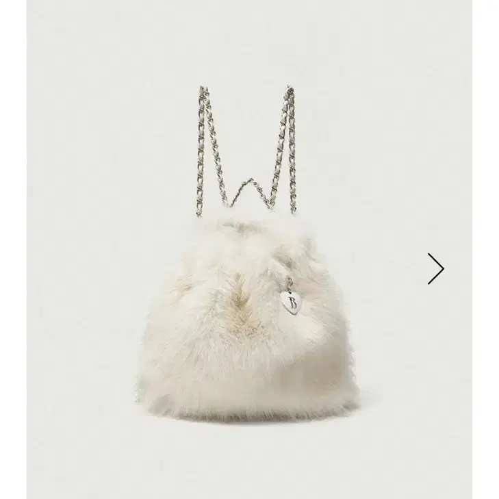 더바넷 Ivory Fur Drawstring Backpack