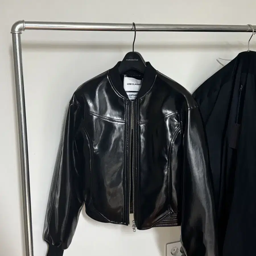 [로우클래식] raglan leather jacket