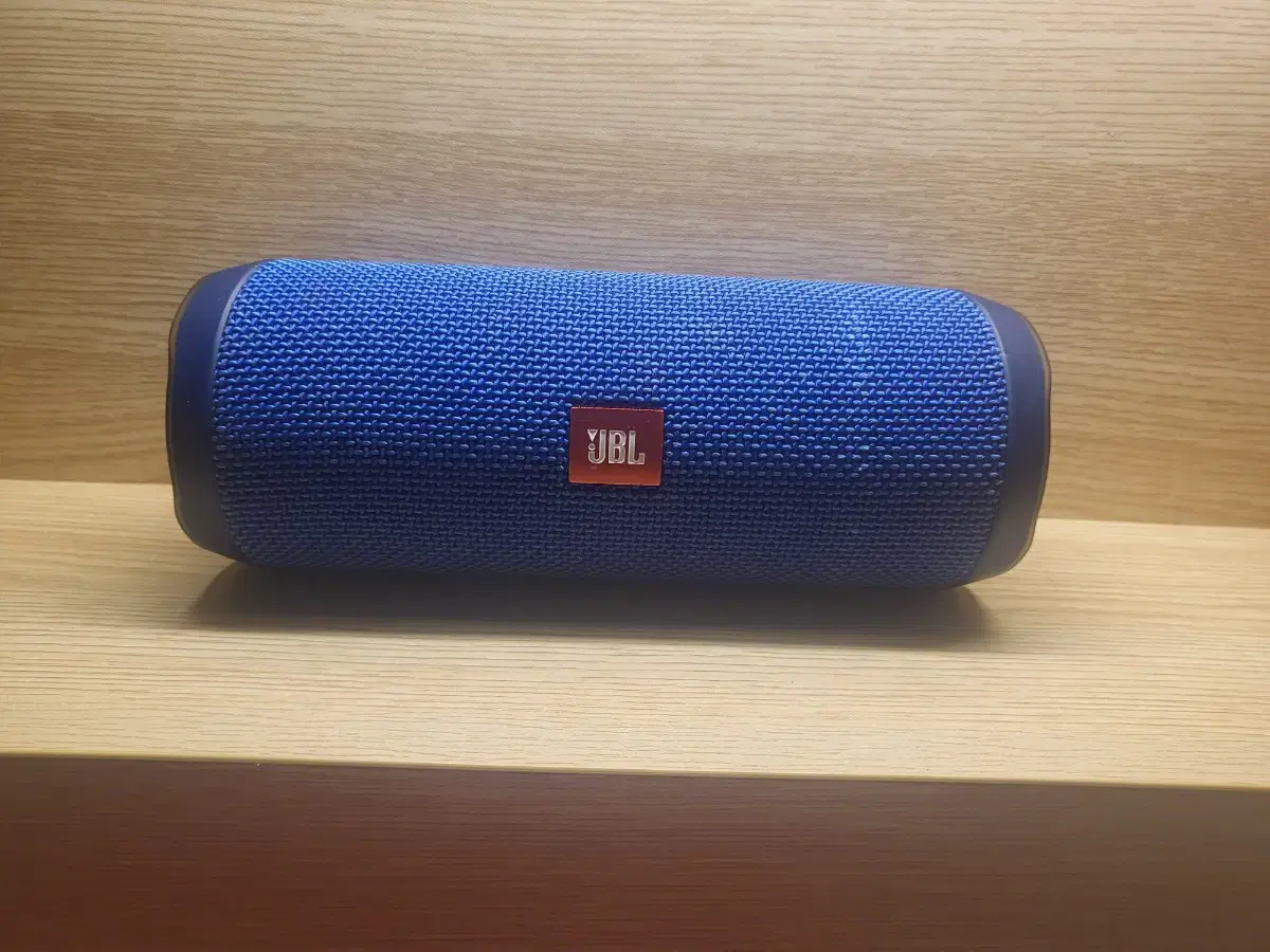 JBL flip4