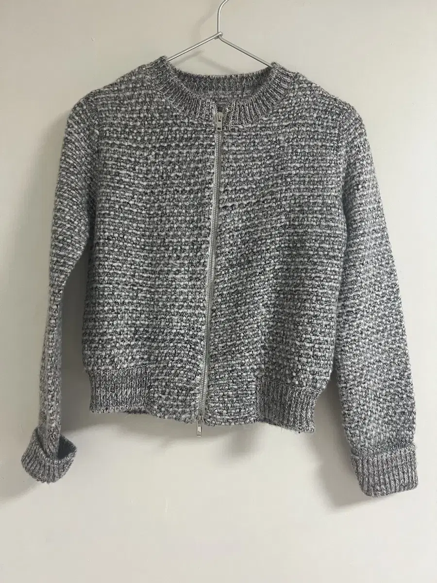 Zip-up sweater xs