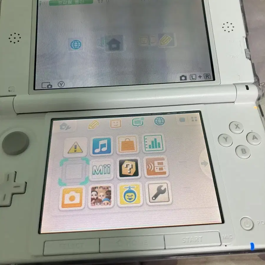 닌텐도 3ds xl+칩 2개 터치펜 충전기포함 (한국판 핑크)1.16까지