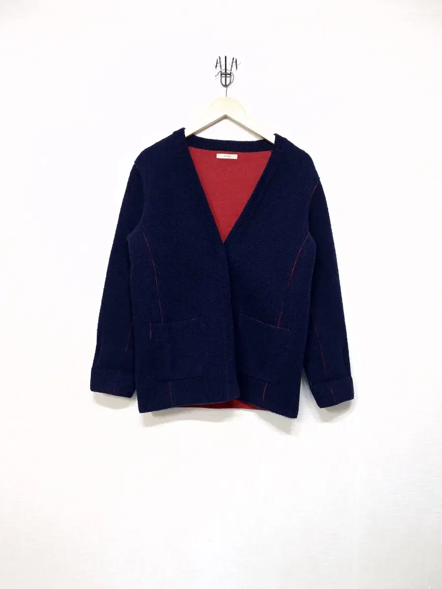 System. Navy V-neck Cardigan_Code 90