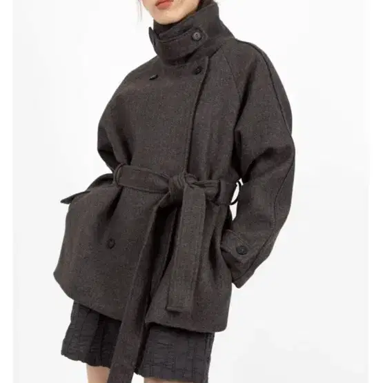 릿킴 DOUBLE BREASTED BELTED HALF COAT