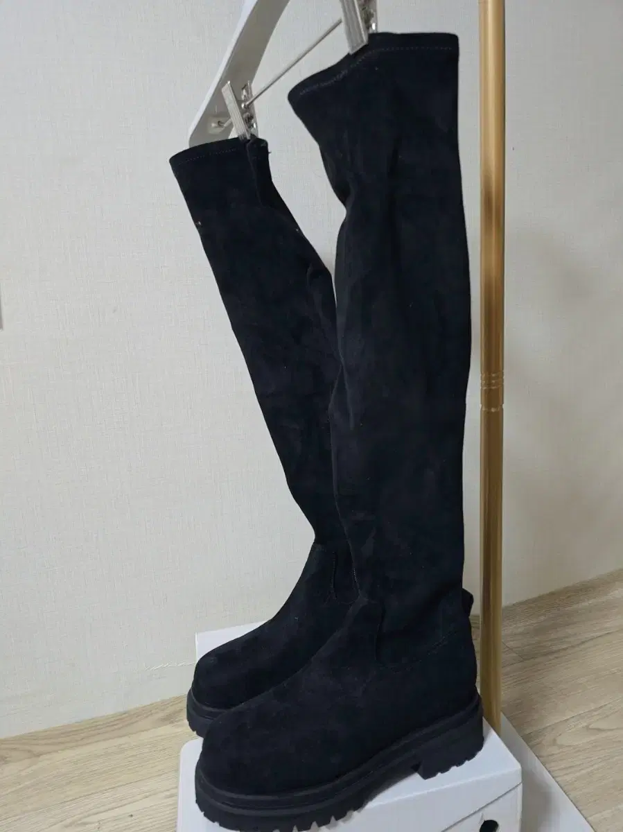 (새제품) 롱 부츠  쉬에이드 225,230Long Boots  New