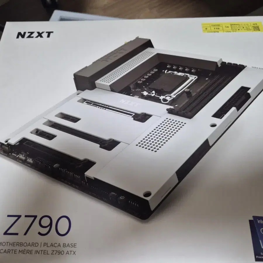 NZXT N7 Z790 메인보드 화이트