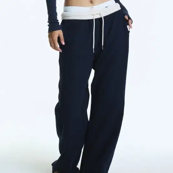 G CONTRAST SWEATPANTS (NAVY) 글로니