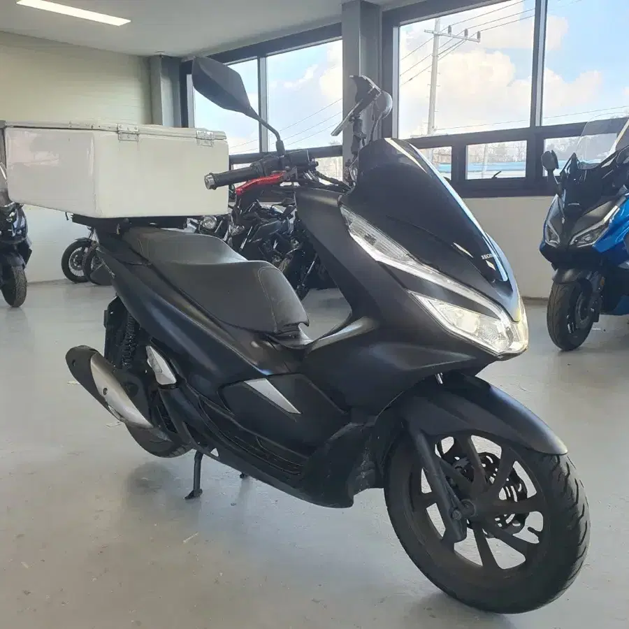 혼다 20년형 PCX125 7만Km 올정비차량 판매합니다.