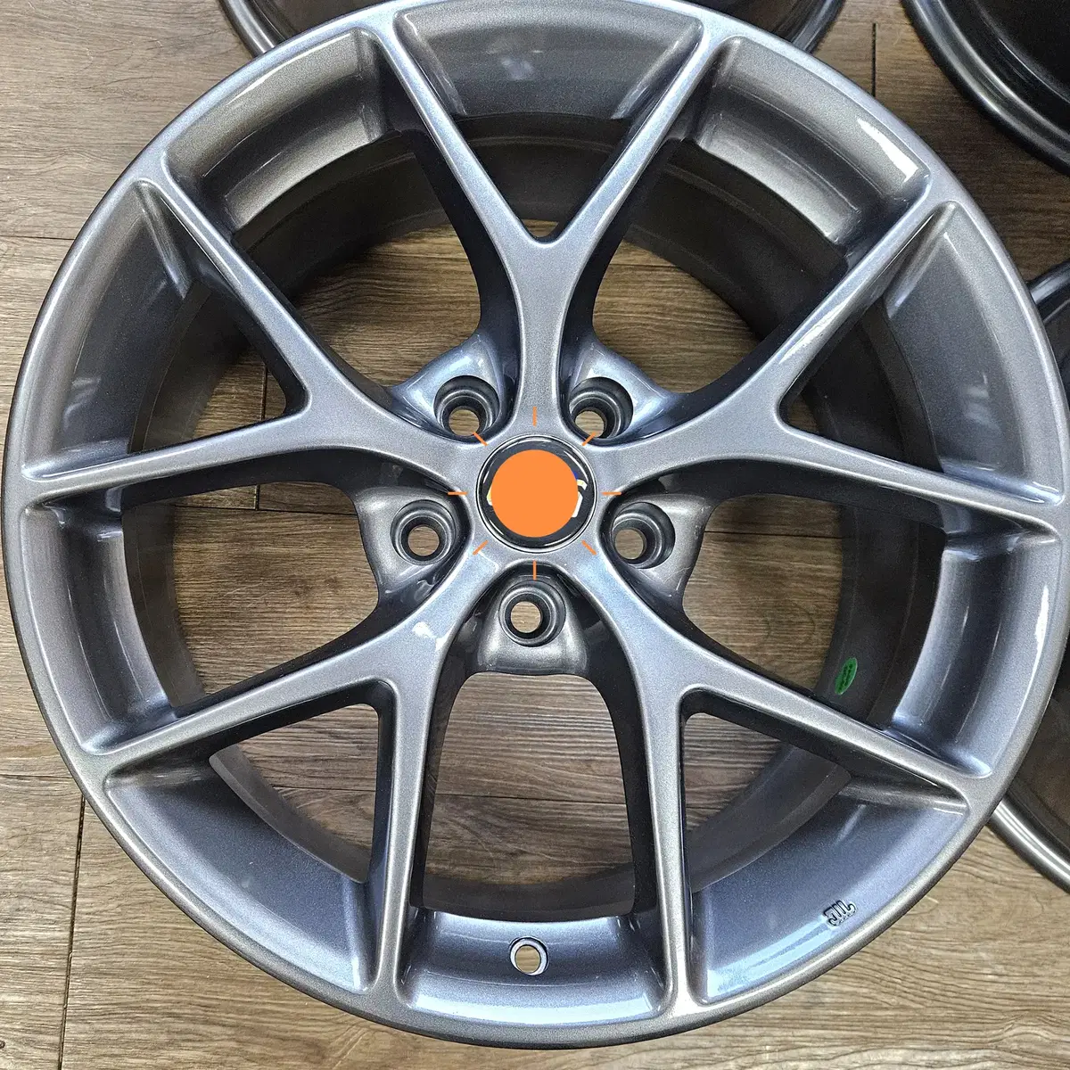 BBS RS039 버젼ST 유광건매탈 18인치전시용휠