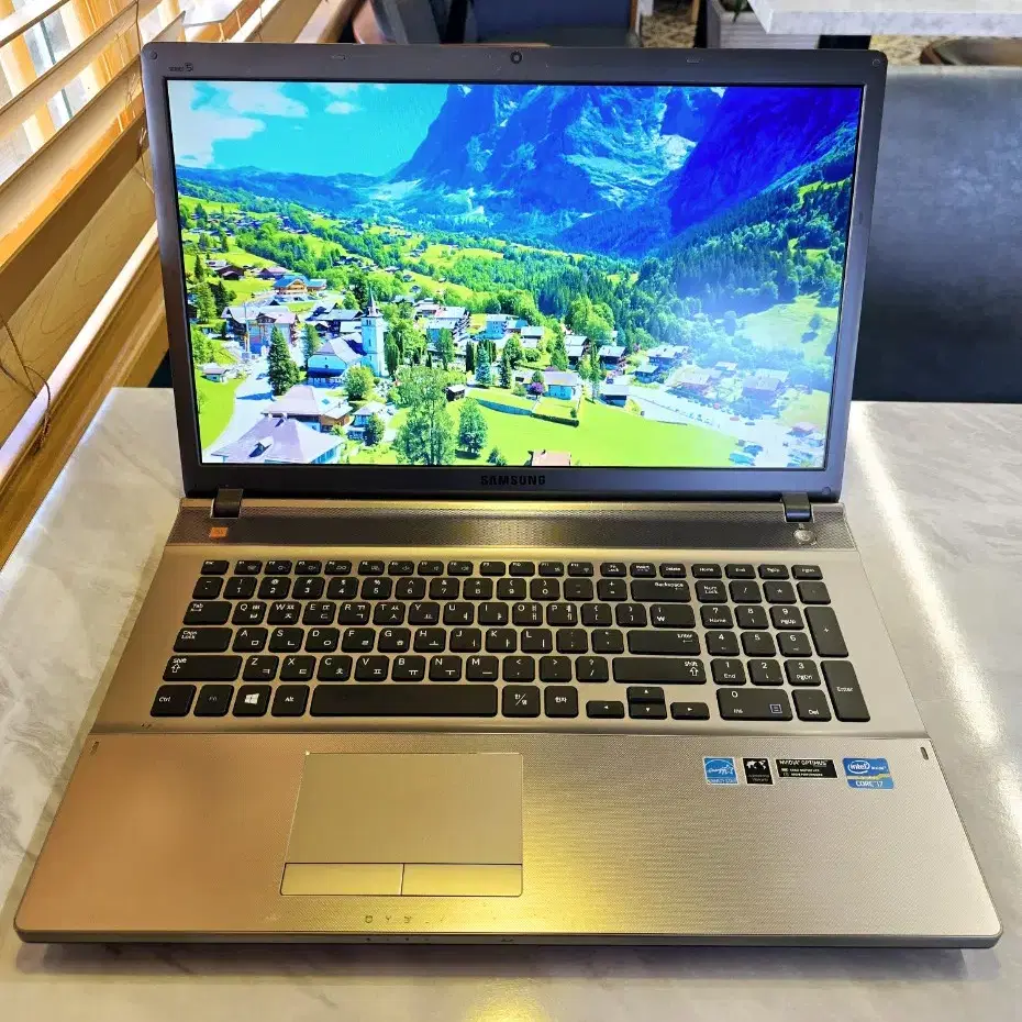 17인치 삼성 고성능 i7 사무/게이밍 노트북 (16GB,1.25TB)