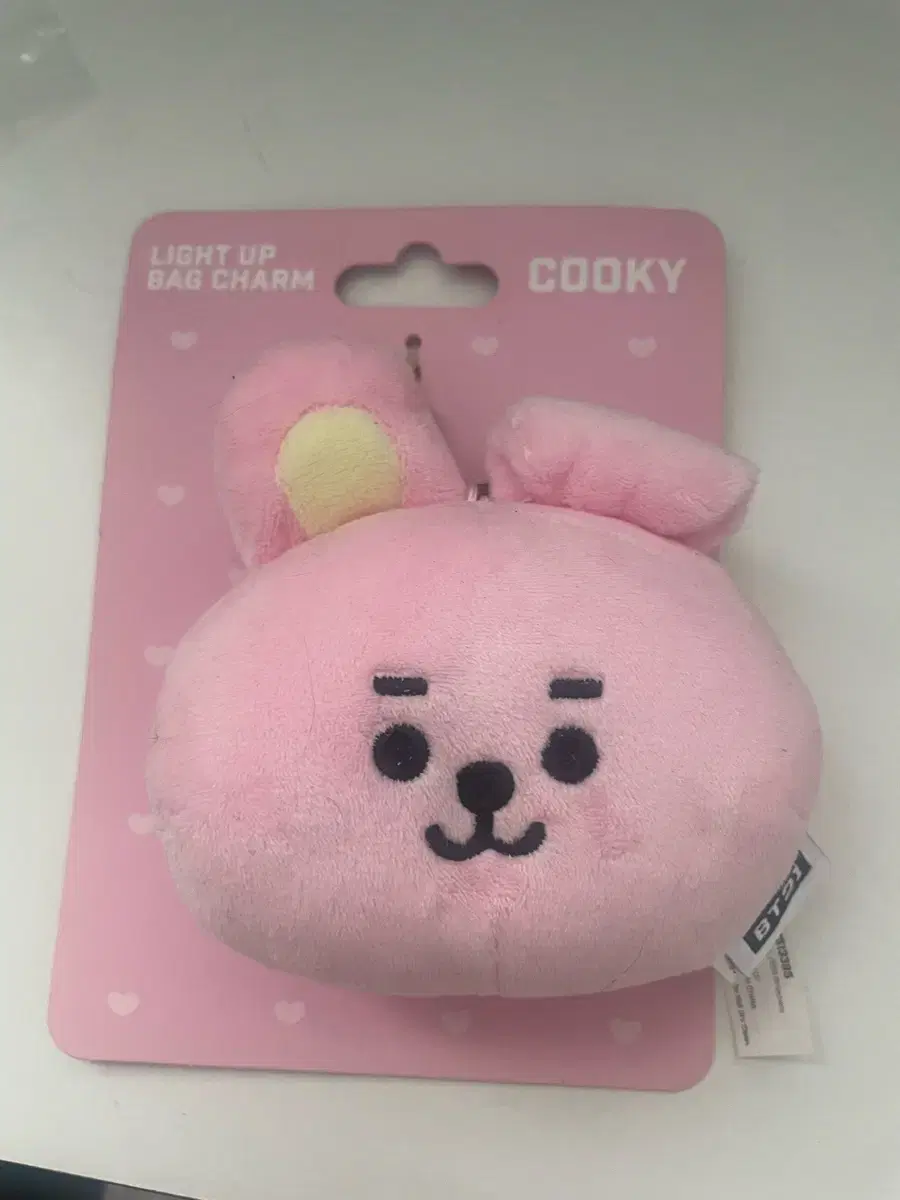 BT21 베이비쿠키 페이스 라이팅 백참(COOKY)