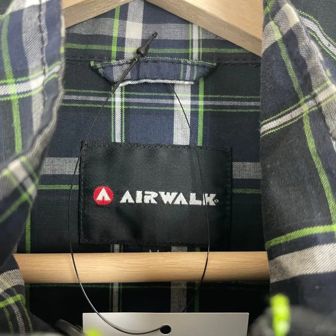 airwalk 네이비 체크 패턴 집업 셔츠