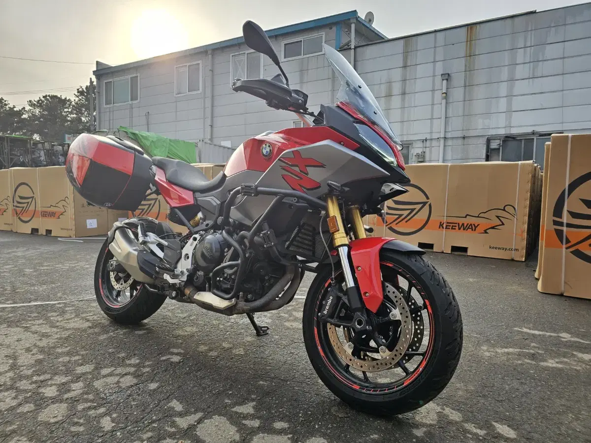 BMW F900XR / 20년식 / 1.2만키로