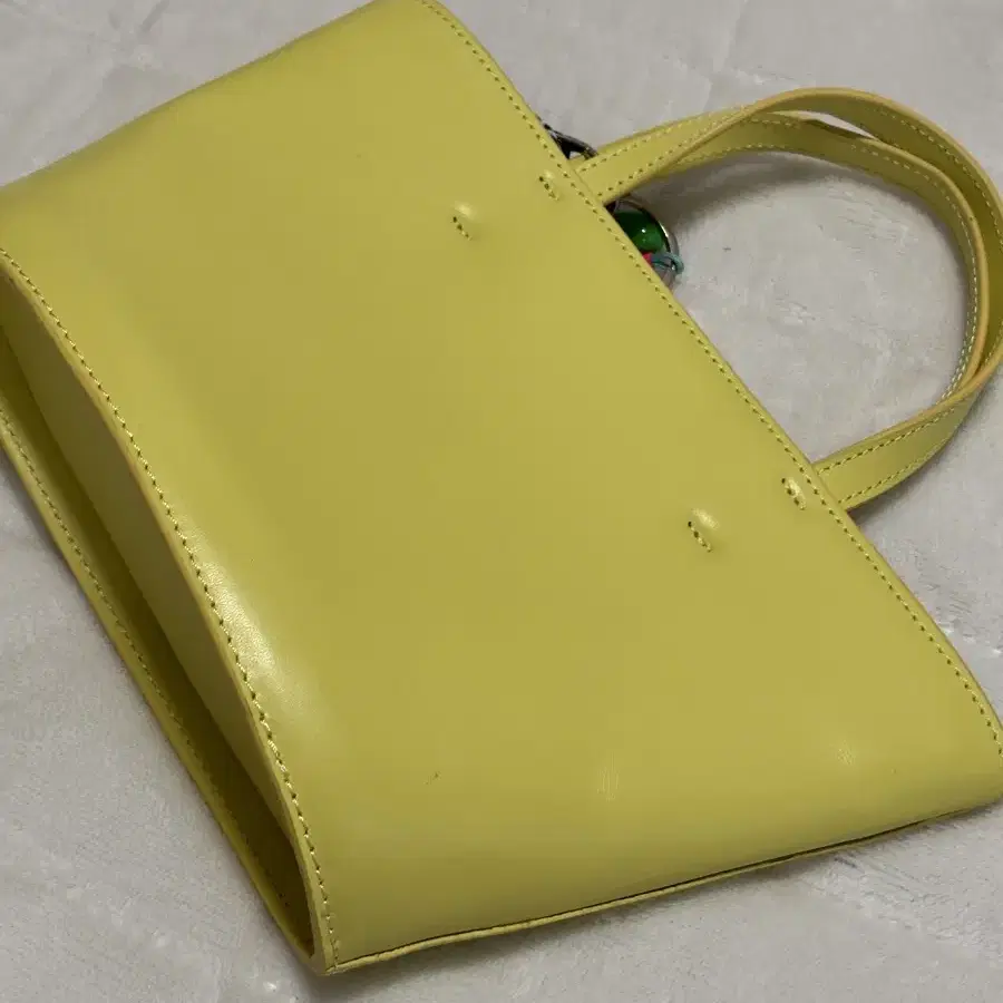 시눈 vase bag lemon yellow