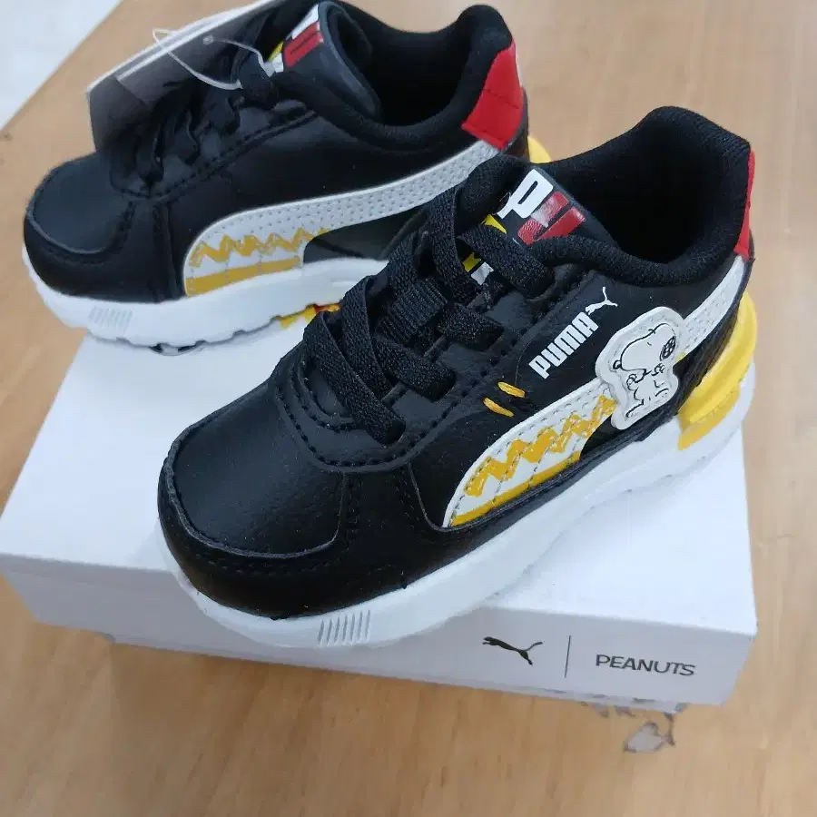 푸마 피넛츠 그래비톤 키즈 운동화 PUMA Peanuts Graviton