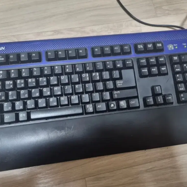 구큐센 k8000 키보드 팝니다 지피전자