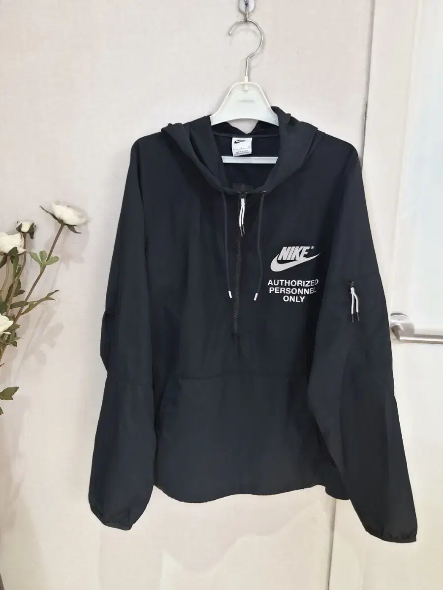 NIKE AUTHORIZED PERSONNEL ONLY 우븐 바스락아노락