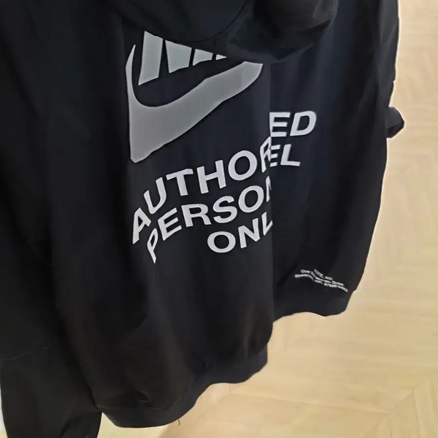 NIKE AUTHORIZED PERSONNEL ONLY 우븐 바스락아노락