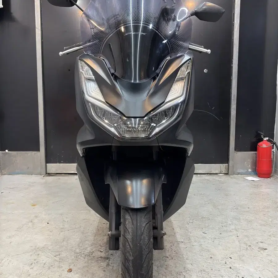 21년식 pcx125 abs 1만키로 배달세팅 신차급 차량