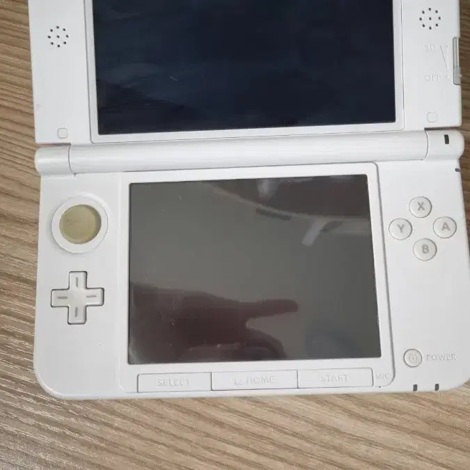 닌텐도 3ds xl  화이트 판매합니다!