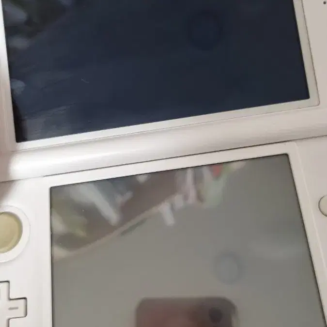 닌텐도 3ds xl  화이트 판매합니다!