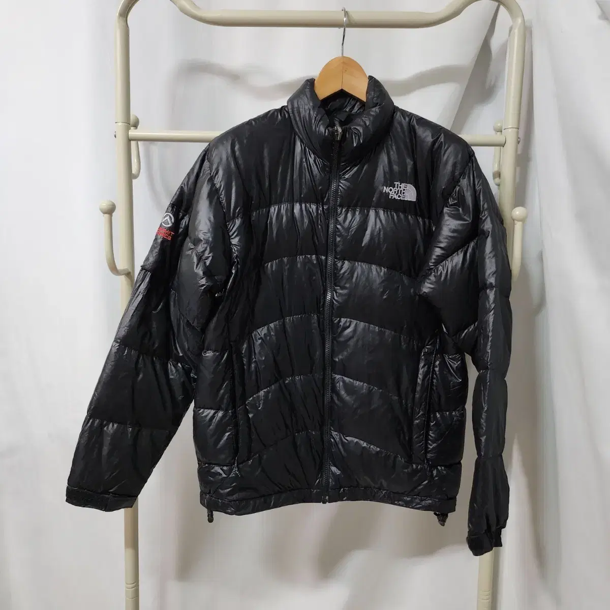 D549 [90] North Face Summit Series Duck Down Puffer Jacket