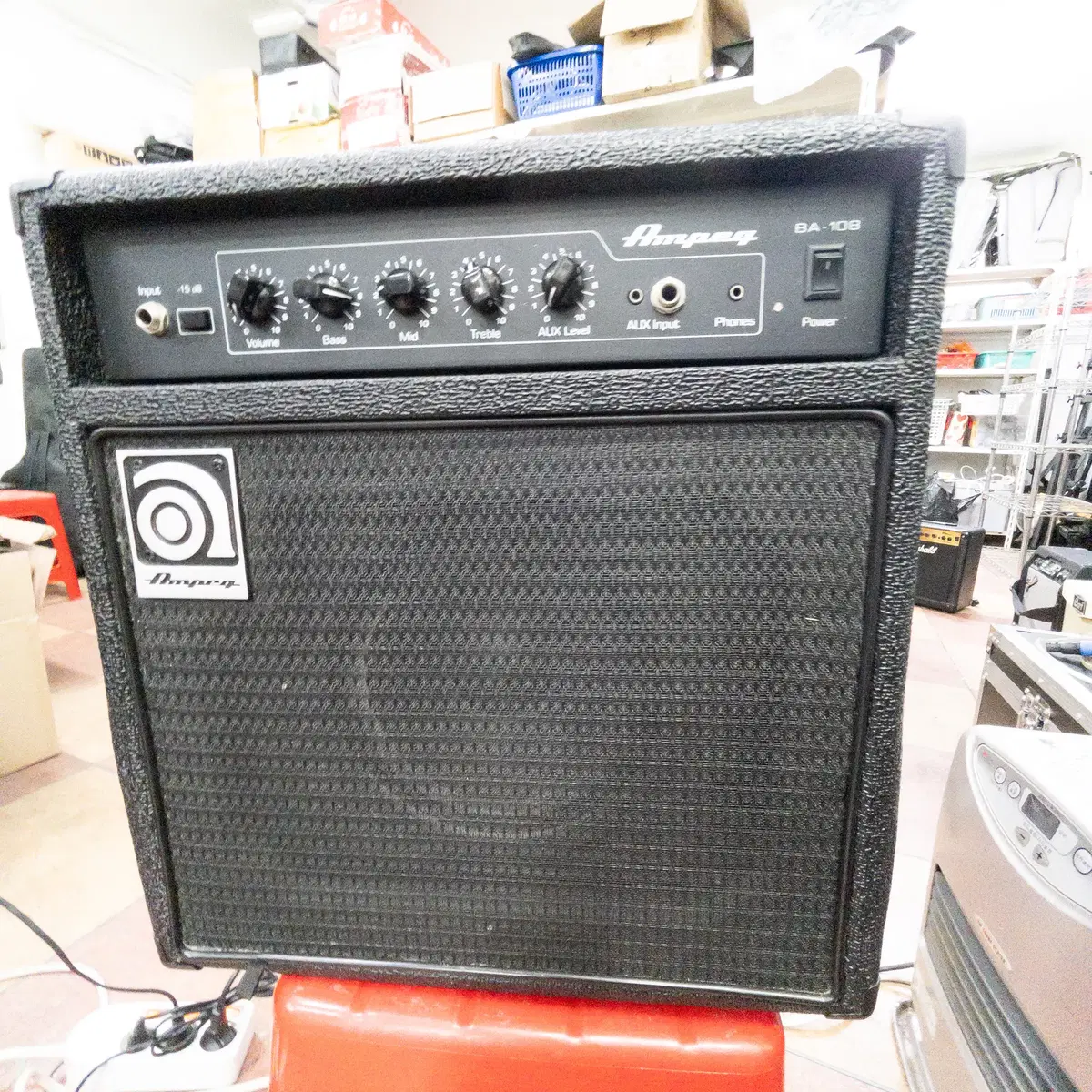 AMPEG BA-108 베이스 앰프