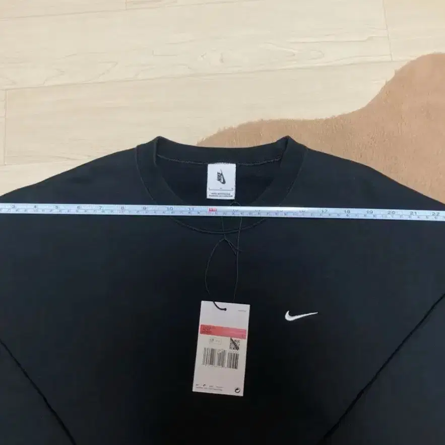 [L]Nike NRG 솔로 스우시 맨투맨 블랙 US/EU