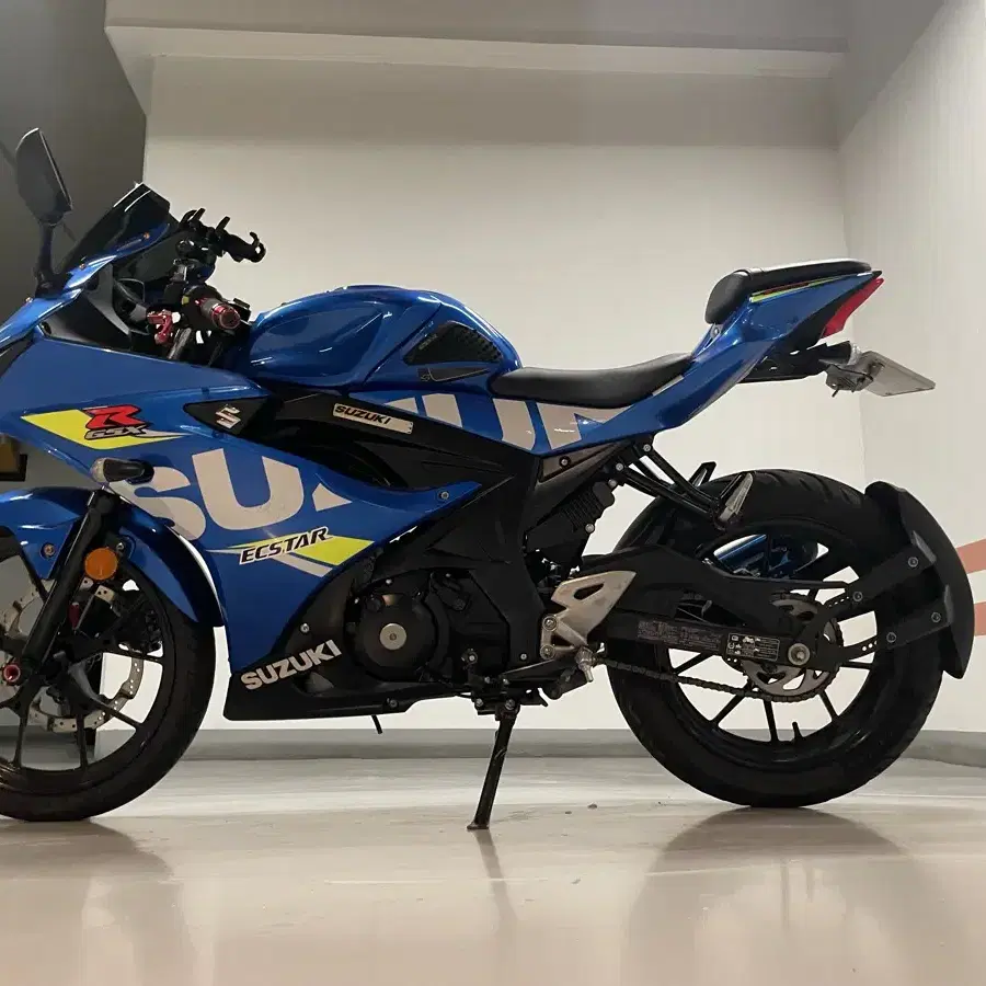 스즈키 GSX-R 125 / 19년형 / 2만키로대 / 요시무라 풀배기