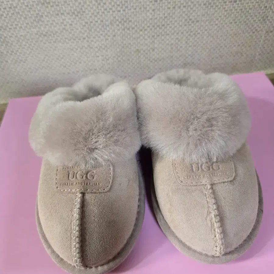 UGG 털 슬리퍼(200)