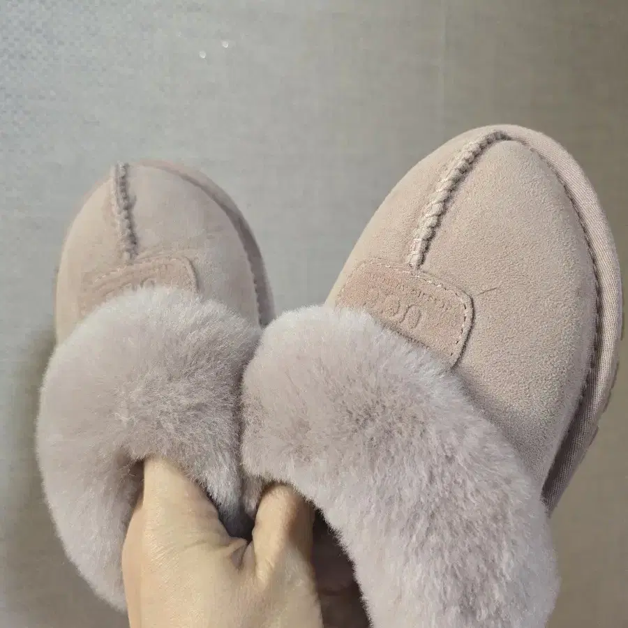 UGG 털 슬리퍼(200)