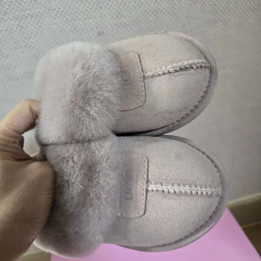 UGG 털 슬리퍼(200)