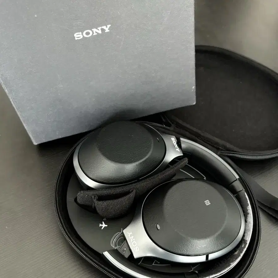 소니 SONY WH-1000XM2 헤드폰