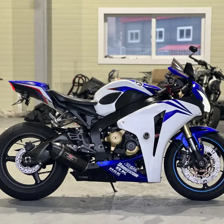 08년식 혼다 CBR1000rr 판매합니다