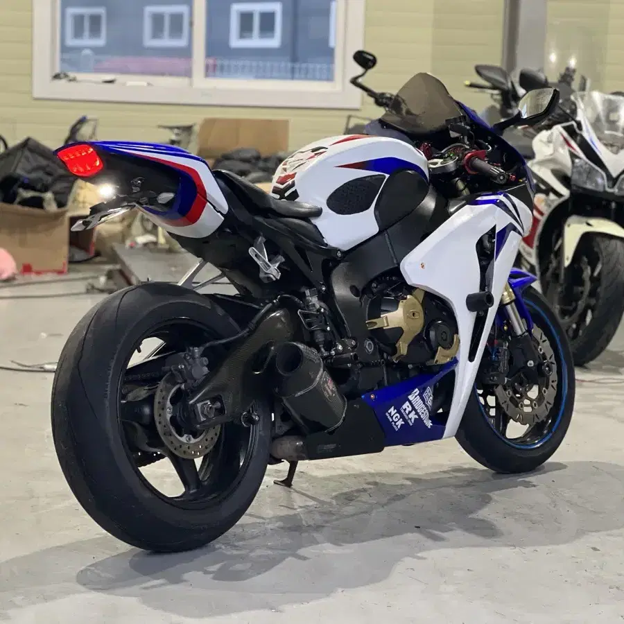 08년식 혼다 CBR1000rr 판매합니다