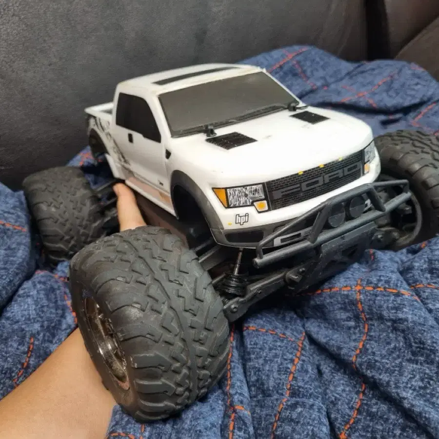 RC카 Savage XS Flux Mini Monster Truck